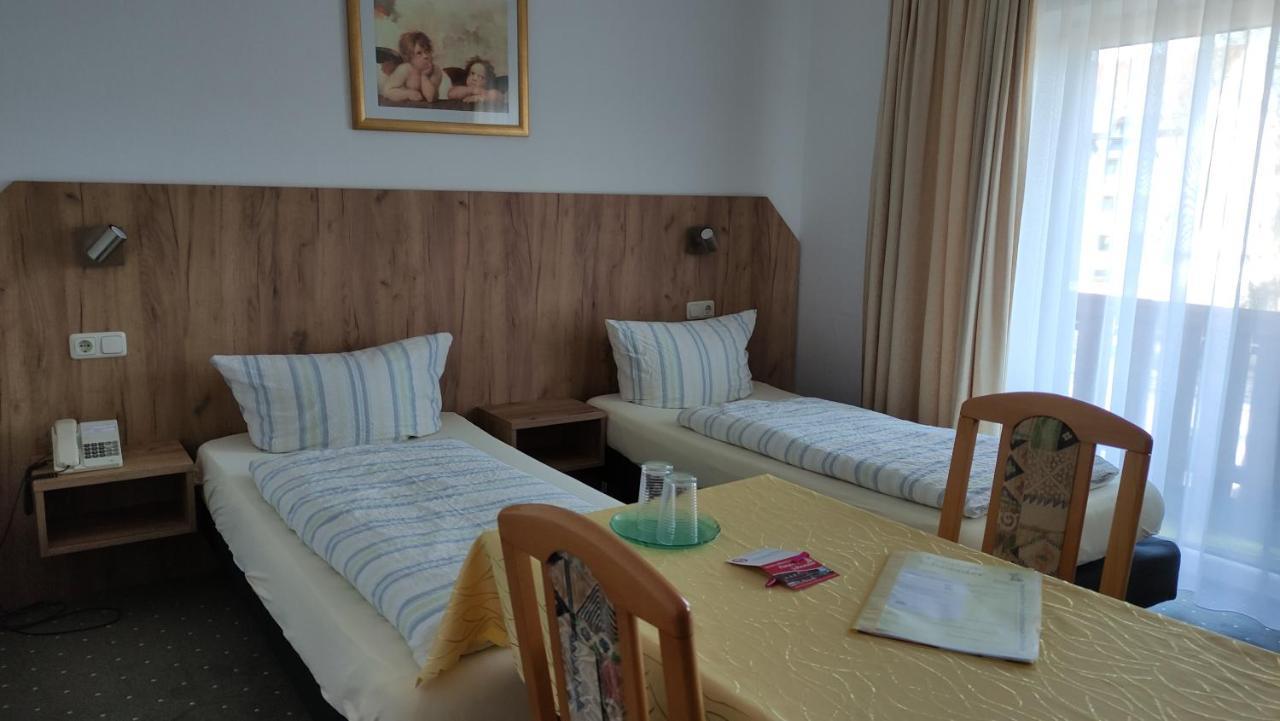 נוישטט אן דר דונאו Pension Schneider, Bad Goegging מראה חיצוני תמונה